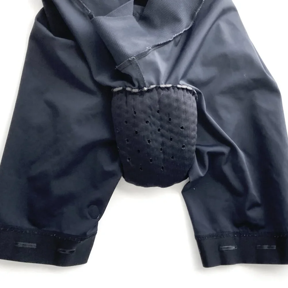 Assos Switzerland Padded Cycling Shorts Daily Worker - Picture 9 of 12